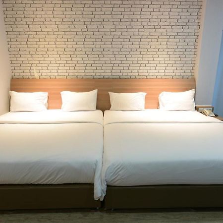 Kama Hotel Medan Eksteriør bilde