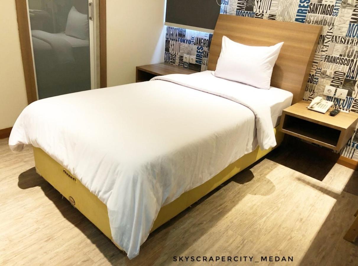 Kama Hotel Medan Eksteriør bilde